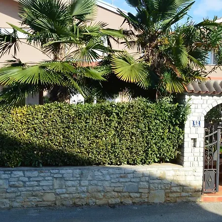 Apartments Sven-Marino Porec Exterior photo
