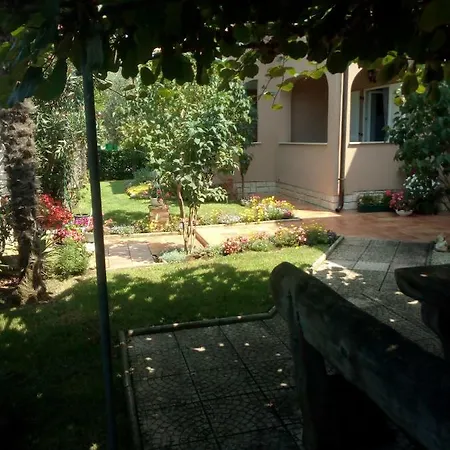 Apartments Sven-Marino Porec Exterior photo